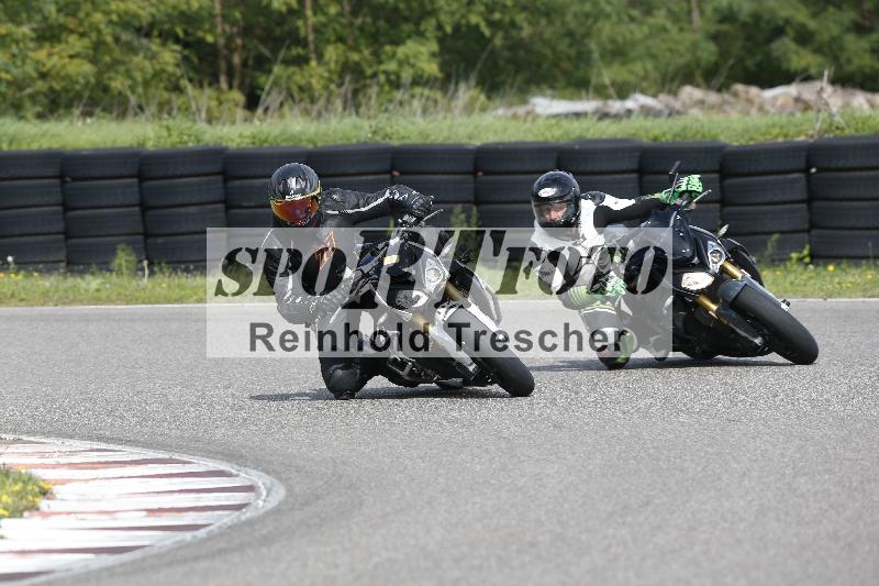 Archiv-2025/53 16.09.2025 Track Day Domi Aegerter ADR/Gruppe gelb/ohne
